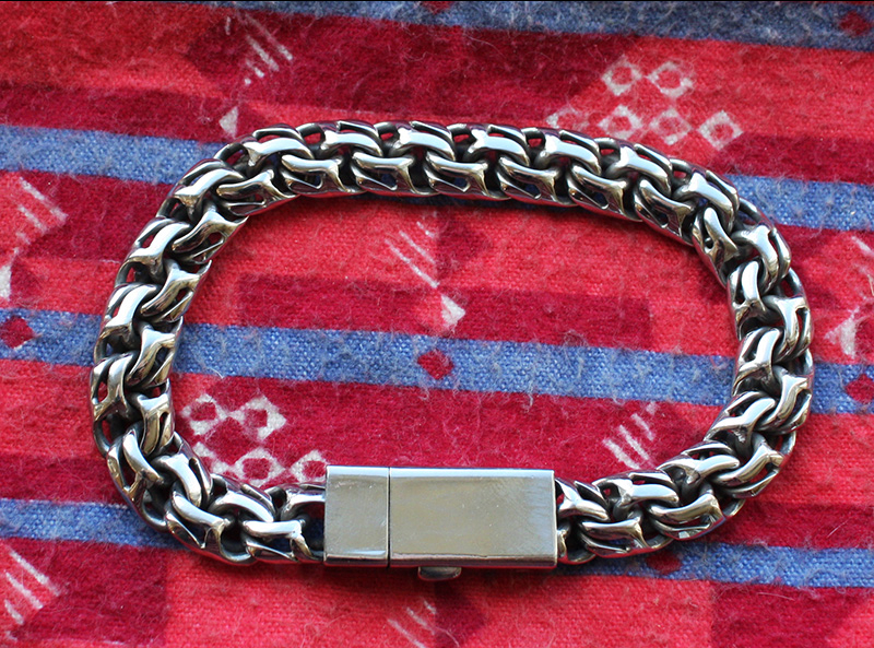 Браслет из нержавебщей стали